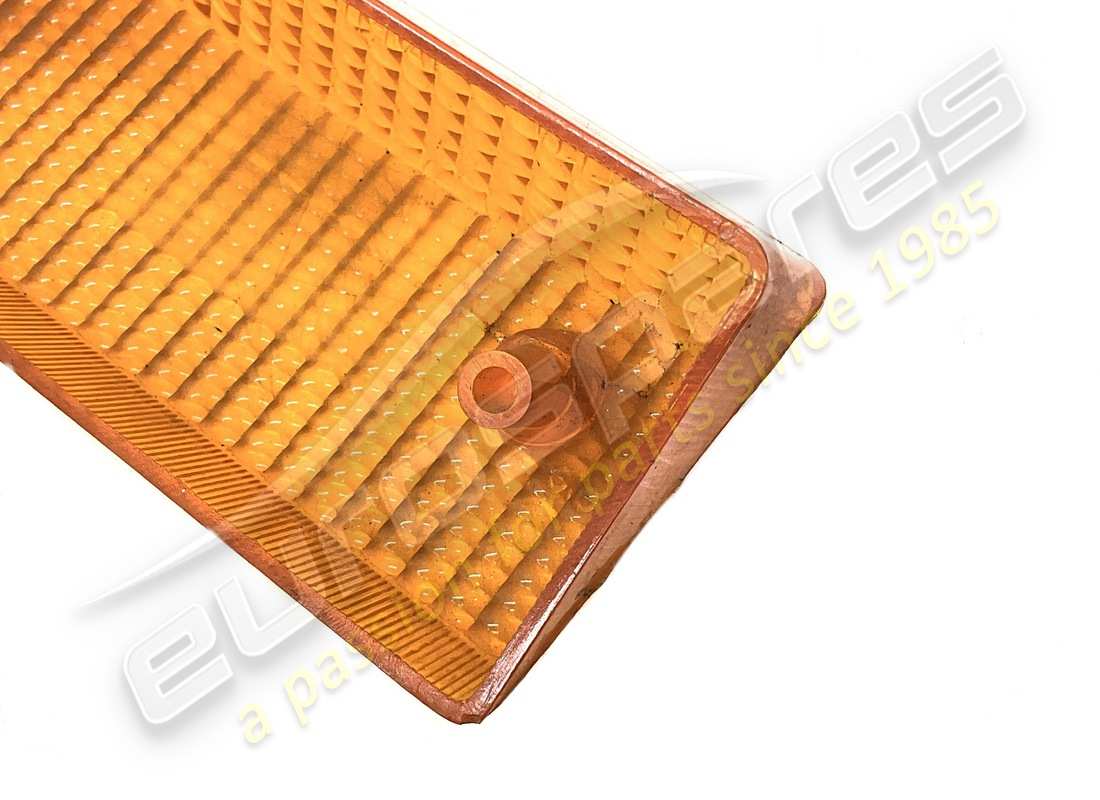 damaged ferrari rhs front indicator lens (orange). part number 60326904o (3)