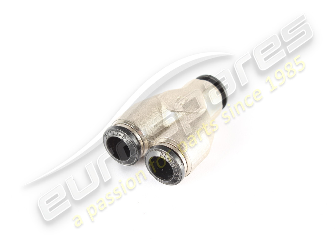 USED FERRARI 3-WAY CONNECTOR. PART NUMBER 339697 (1) used ferrari 3-way connector. part number 339697 (1)