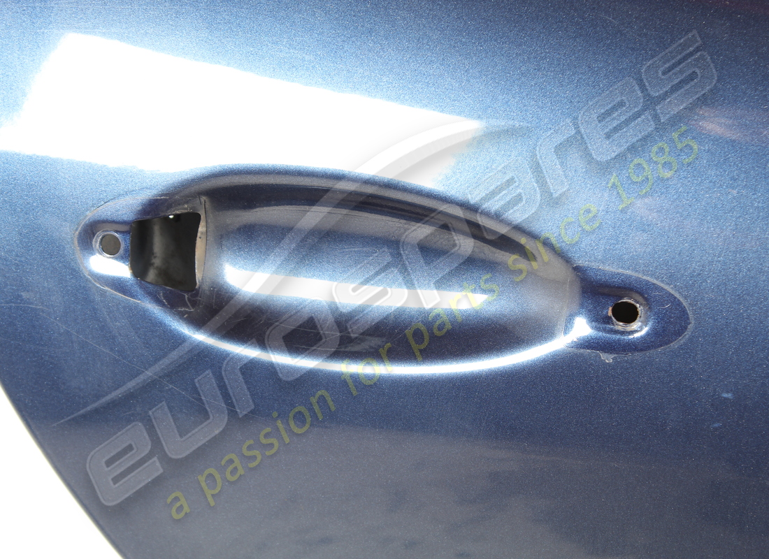 used maserati complete rh rear door. part number 67062200 (3)