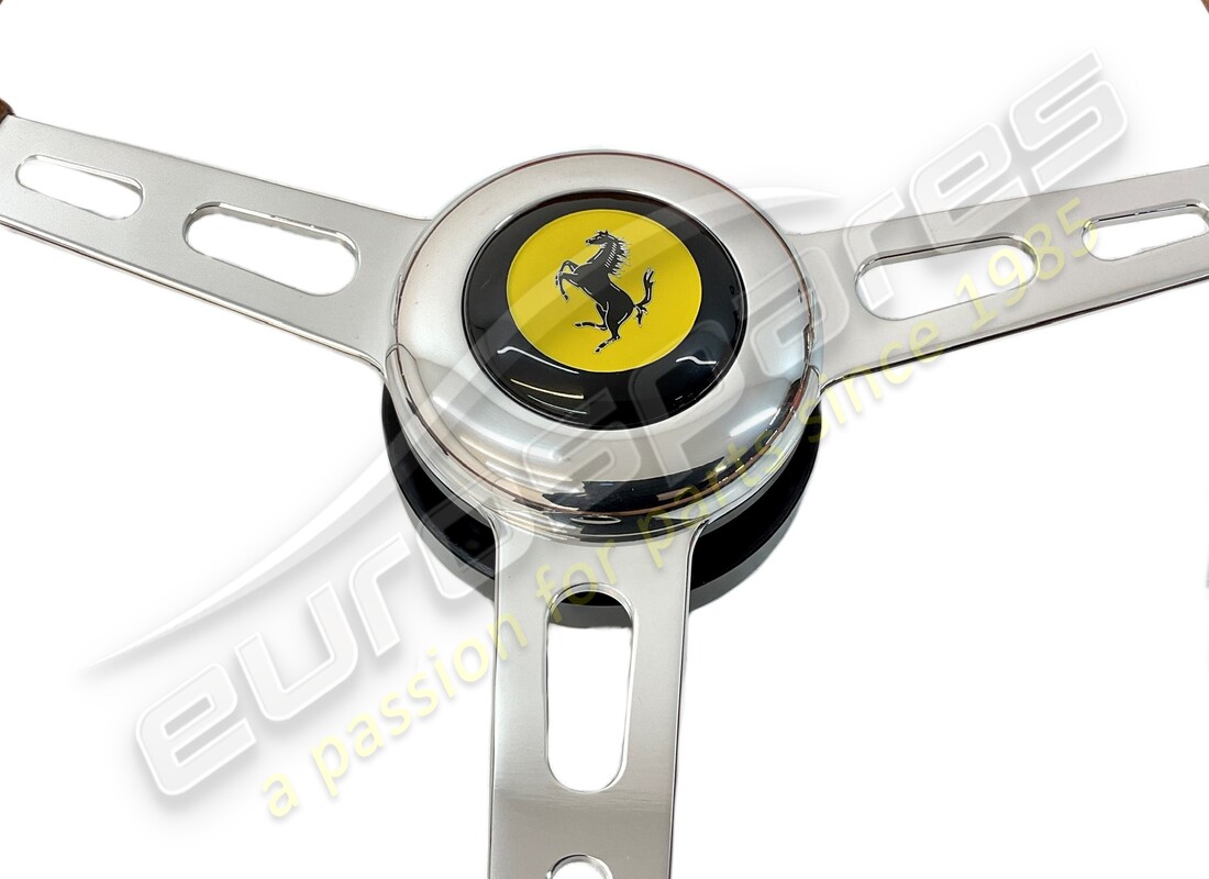NEW OE STEERING WHEEL 275 GTB/2. PART NUMBER 740100 (4) new oe steering wheel 275 gtb/2. part number 740100 (4)