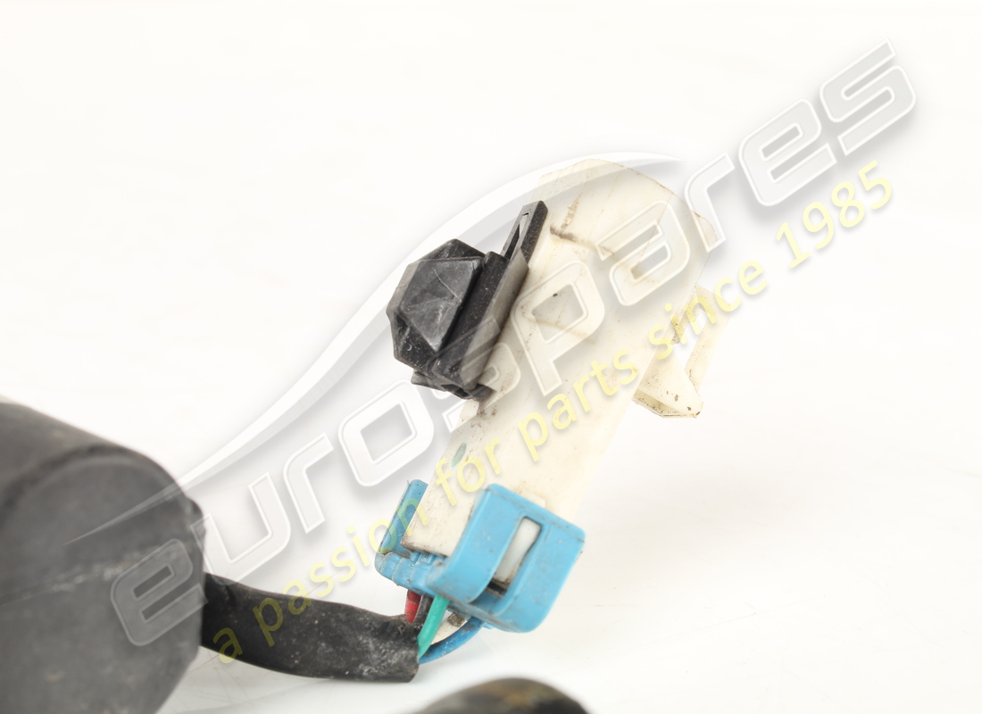 used ferrari lh tgk valve (heater control). part number 67444900 (2)