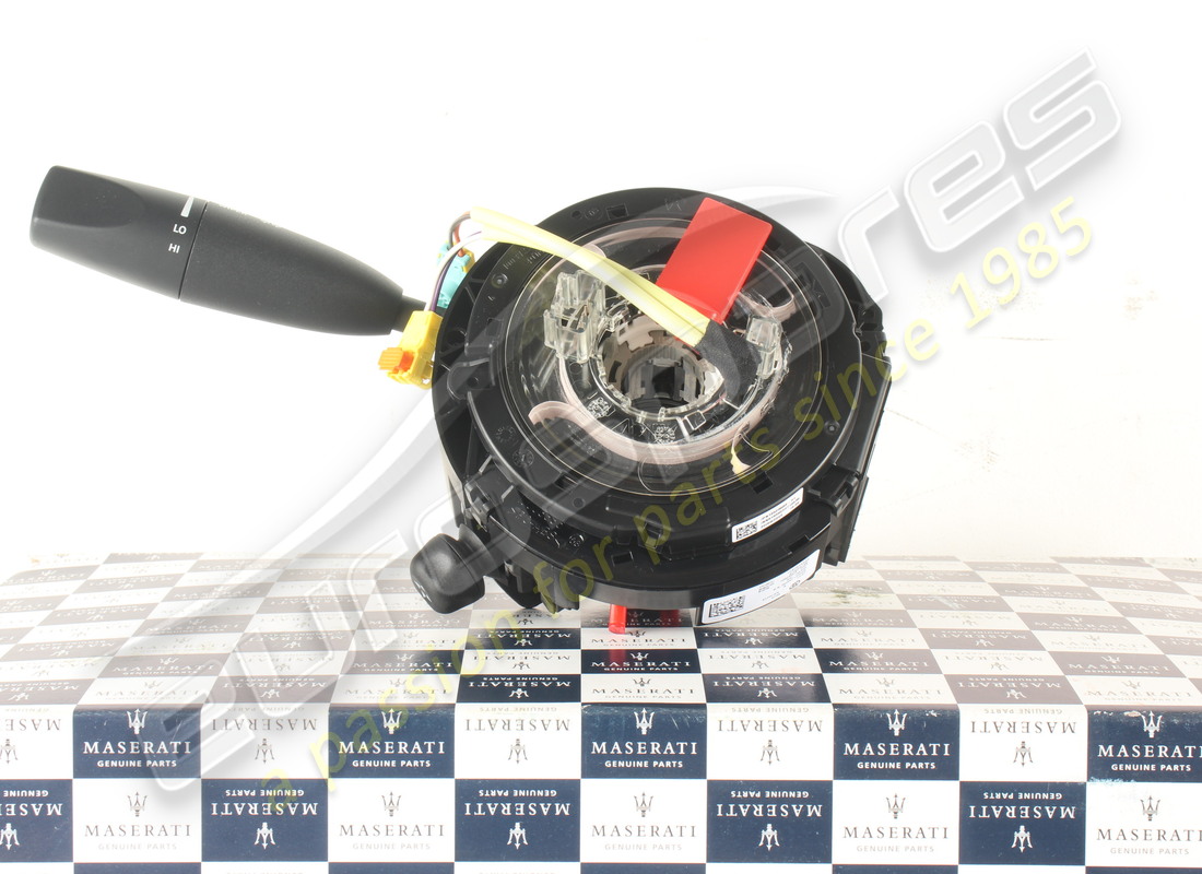 NEW MASERATI STEERING COLUMN STALK. PART NUMBER 670228196 (8) new maserati steering column stalk. part number 670228196 (8)