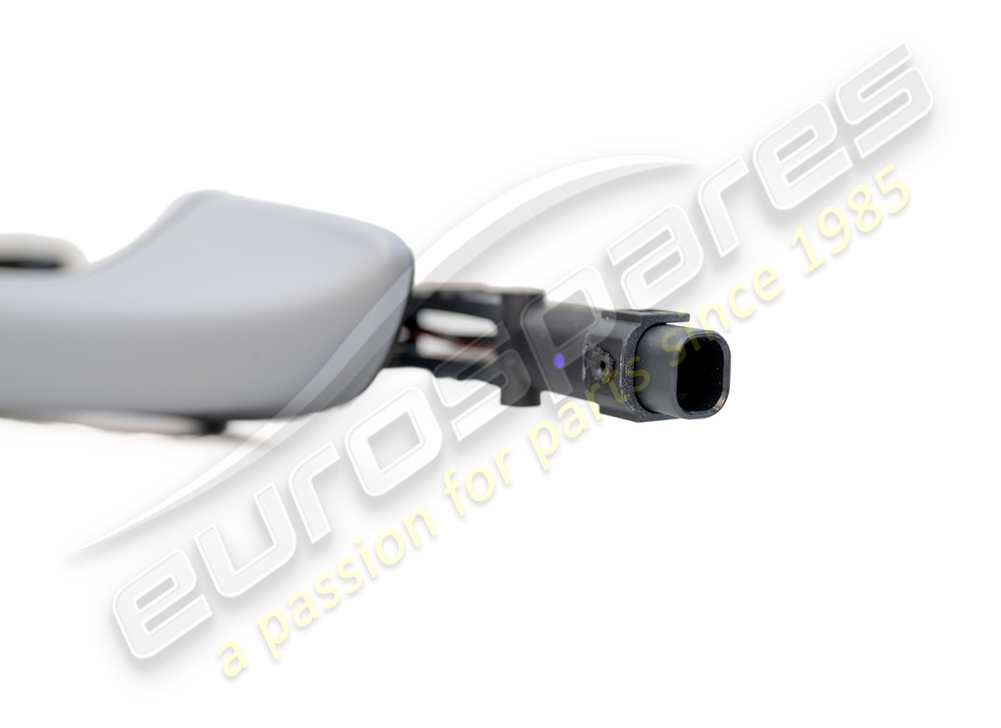 NEW PORSCHE DOOR HANDLE RIGHT OUTER PRIME COATED. PART NUMBER 95853120602G2X (3) new porsche door handle right outer prime coated. part number 95853120602g2x (3)