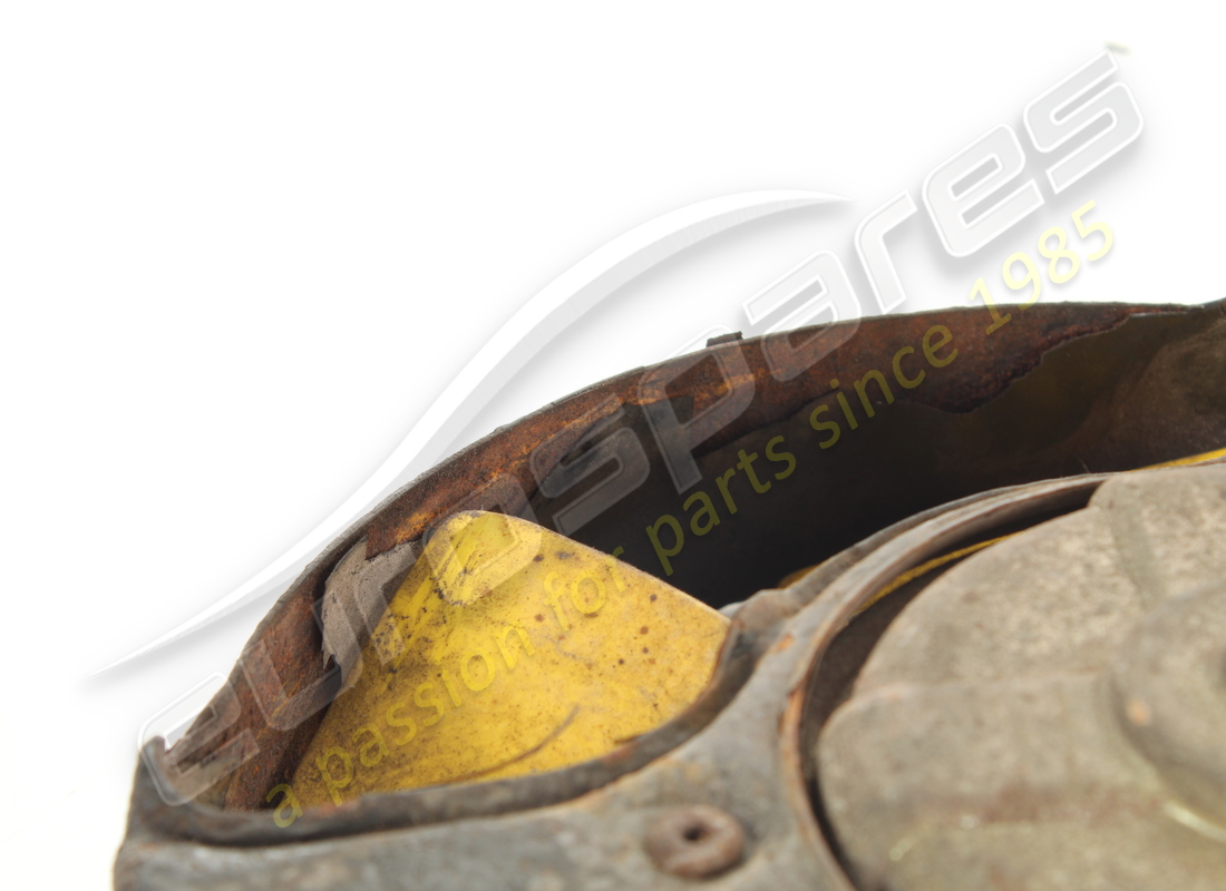 USED FERRARI ELECTRIC FAN MOTOR ASSEMBLY. PART NUMBER 121161 (4) used ferrari electric fan motor assembly. part number 121161 (4)