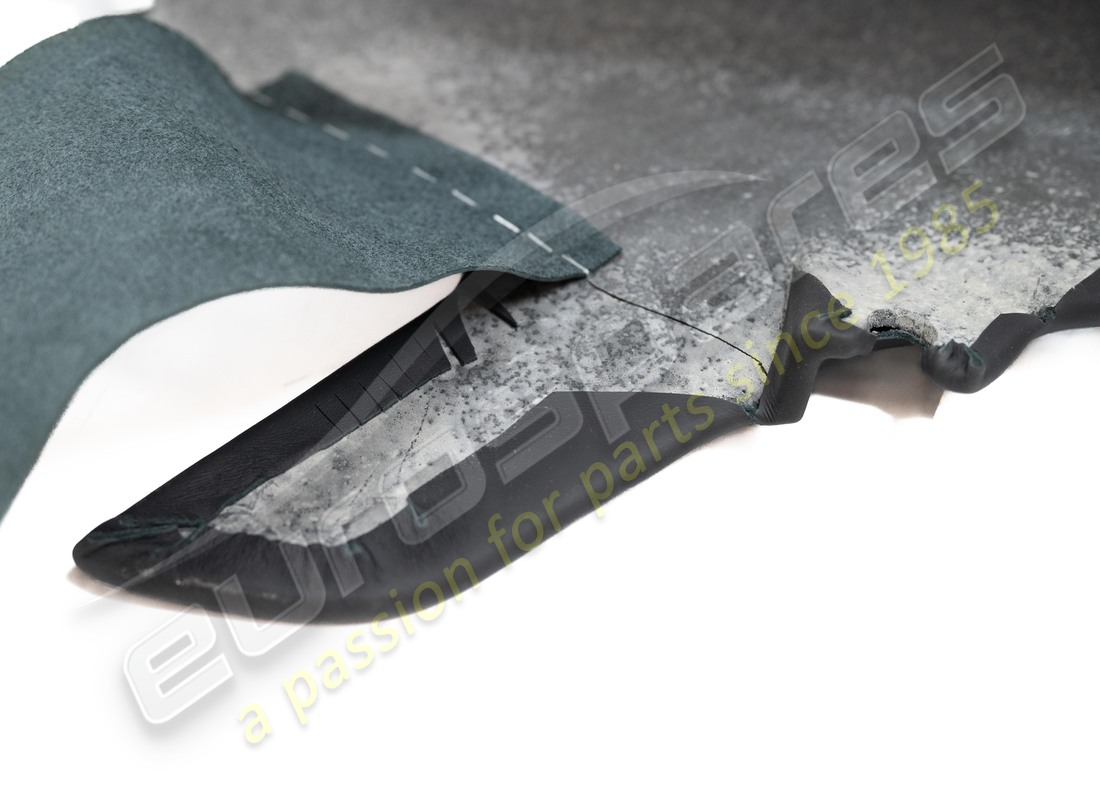 damaged ferrari centre console unit structur. part number 83577712 (5)