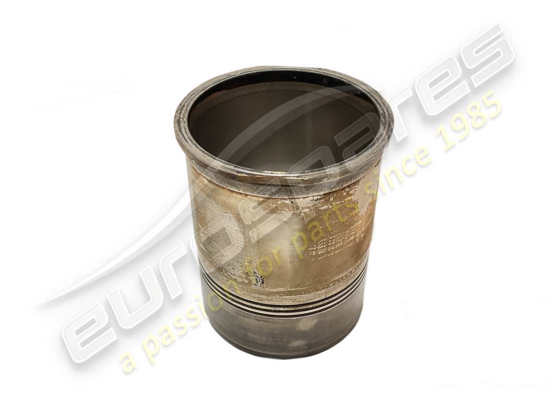 USED FERRARI CYLINDER LINER. PART NUMBER 243339 (1) used ferrari cylinder liner. part number 243339 (1)