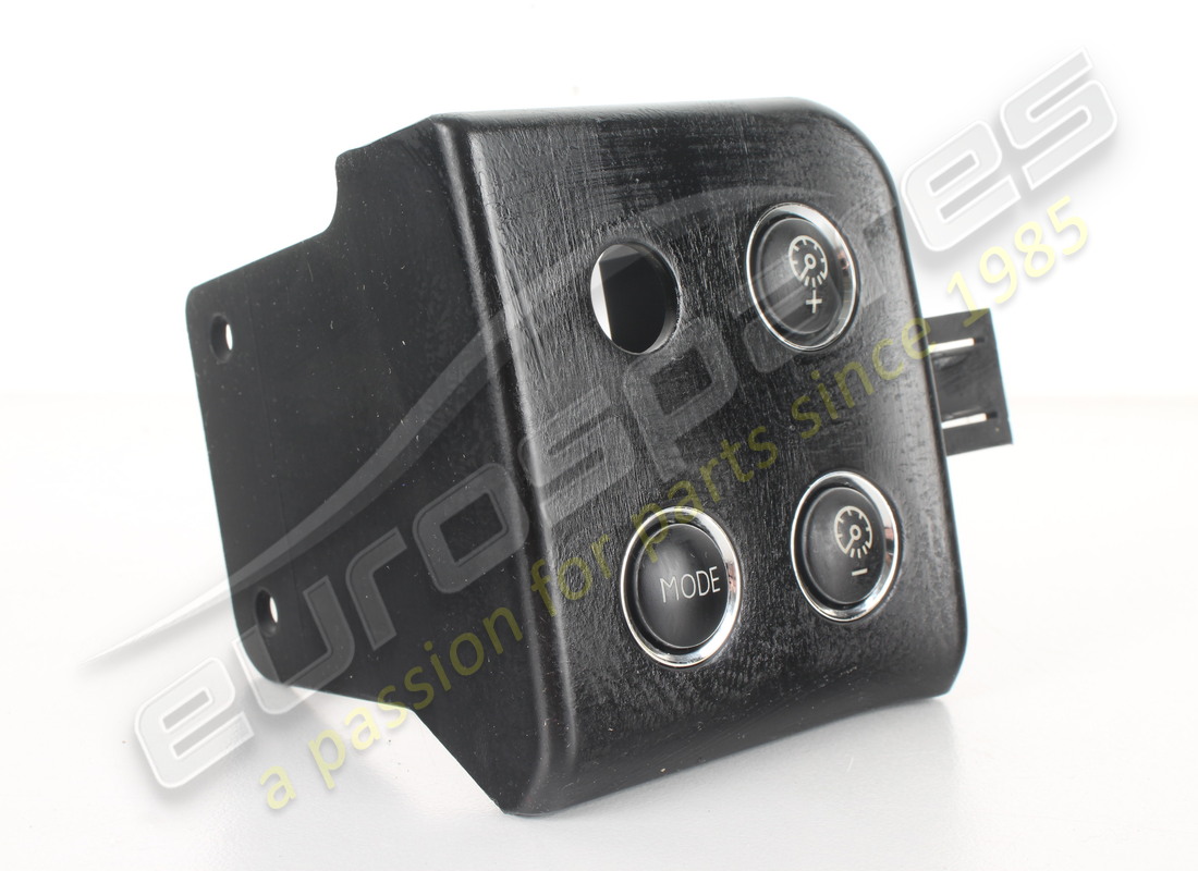 new (other) maserati complete dashboard controls plate. part number 211690 (1)