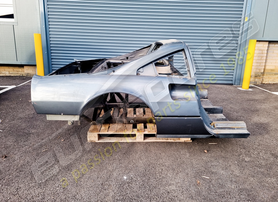 USED FERRARI REAR PANEL COMPLETE GTS. PART NUMBER 61901700 (3) used ferrari rear panel complete gts. part number 61901700 (3)