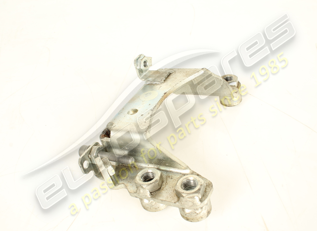 USED FERRARI LH BUSH TRAVEL LIMITER BRACKET. PART NUMBER 949996 (3) used ferrari lh bush travel limiter bracket. part number 949996 (3)