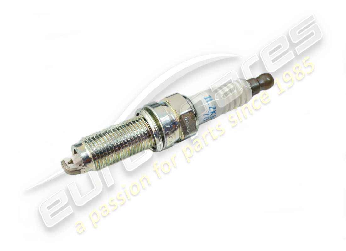 NEW MASERATI SPARK PLUG. PART NUMBER 675000934 (1) new maserati spark plug. part number 675000934 (1)