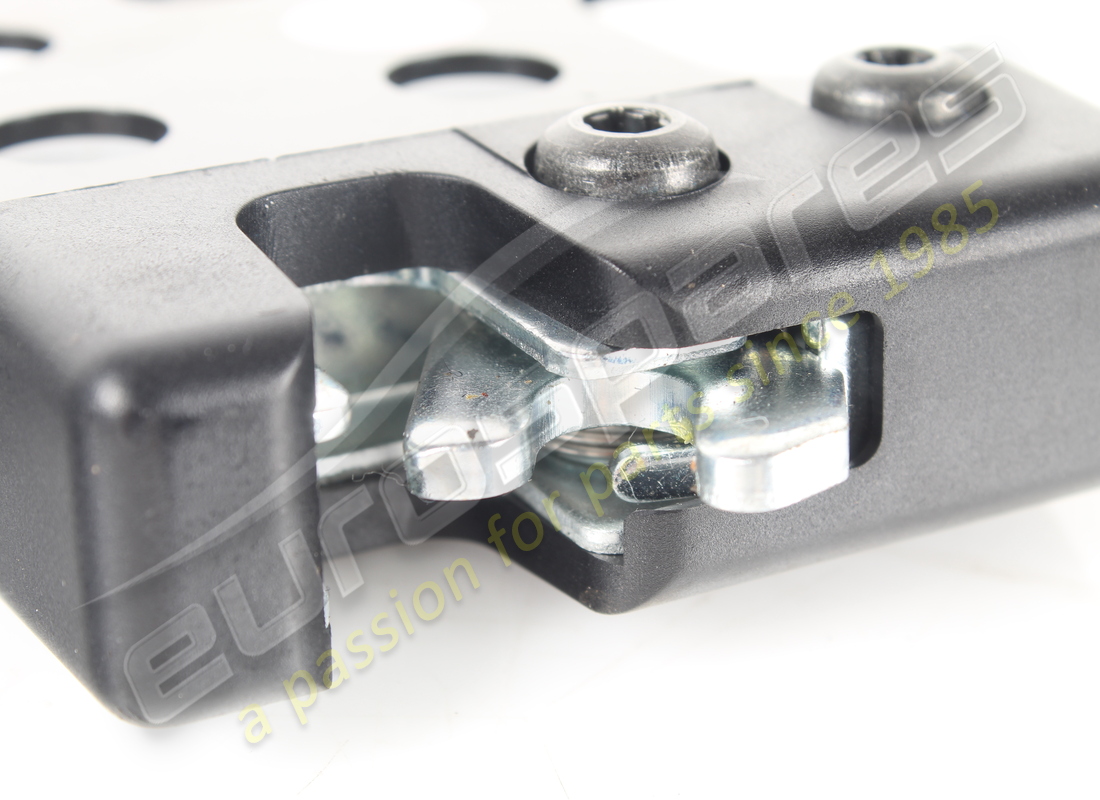 USED FERRARI REAR RH TRIM. PART NUMBER 82093600 (3) used ferrari rear rh trim. part number 82093600 (3)