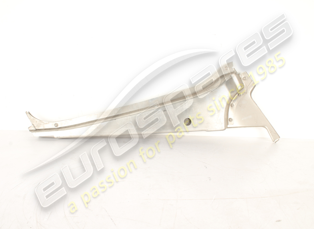 NEW FERRARI RH CENTRAL PILLAR. PART NUMBER 69424400 (2) new ferrari rh central pillar. part number 69424400 (2)