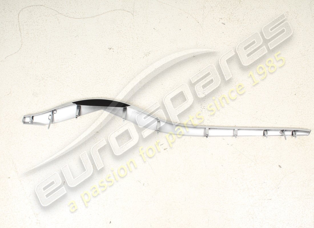 NEW MASERATI RH SIDE DASHBOARD MOULDING -. PART NUMBER 68516247 (2) new maserati rh side dashboard moulding -. part number 68516247 (2)