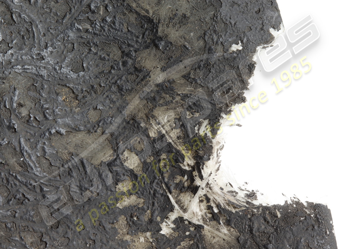 DAMAGED FERRARI RH WHEELHOUSE DOOR. PART NUMBER 65915200 (5) damaged ferrari rh wheelhouse door. part number 65915200 (5)