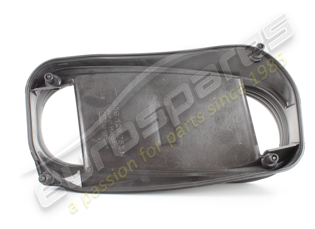 new porsche connection piece. part number 95b129752n (3)