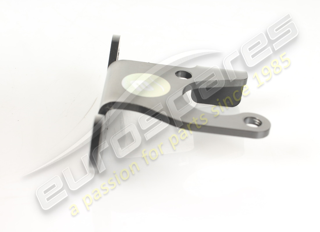 USED FERRARI MOTION SENSOR FASTENER BRACK. PART NUMBER 831077 (3) used ferrari motion sensor fastener brack. part number 831077 (3)