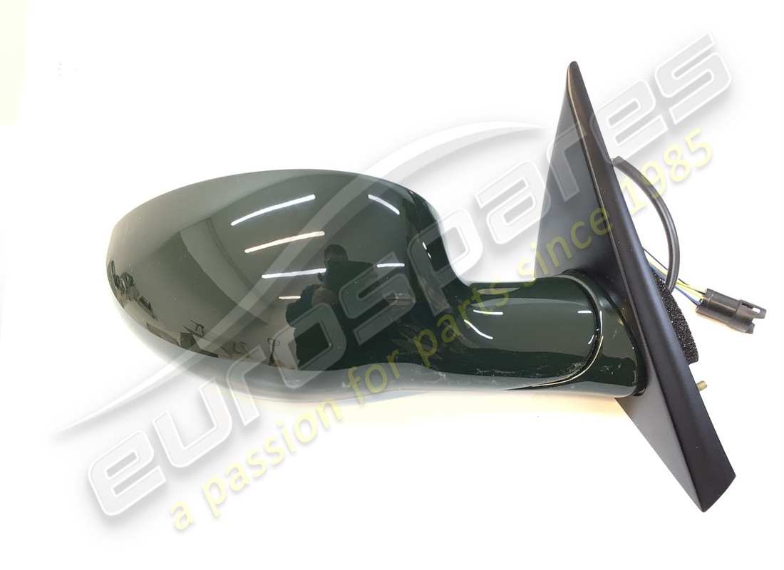NEW (OTHER) FERRARI RH OUTER REAR VIEW MIRROR LHD PART NUMBER 64715210 (2) new (other) ferrari rh outer rear view mirror lhd part number 64715210 (2)
