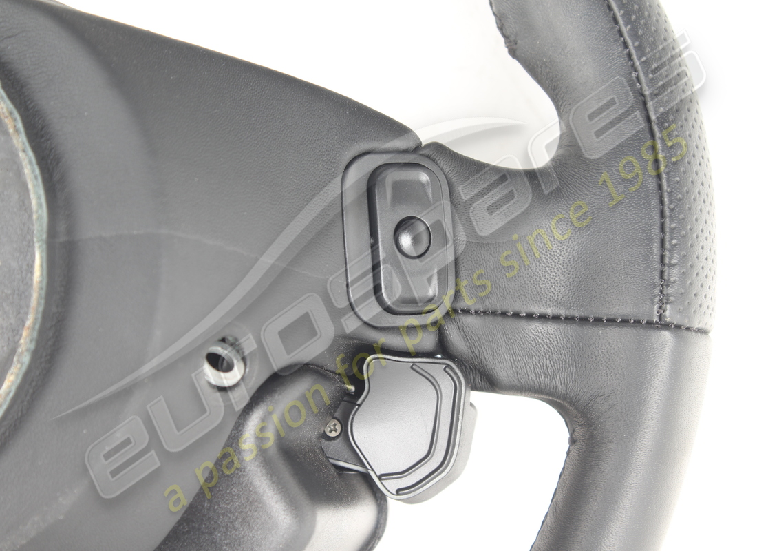 used ferrari steering wheel. part number 88410400 (10)