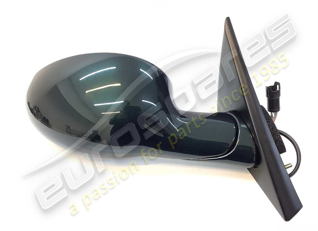 NEW (OTHER) FERRARI RH OUTER REAR VIEW MIRROR LHD PART NUMBER 64715210 (2) new (other) ferrari rh outer rear view mirror lhd part number 64715210 (2)