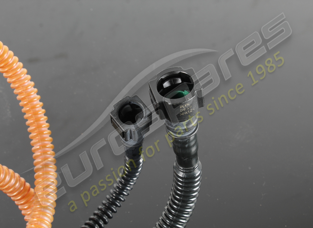 USED FERRARI FUEL PUMP. PART NUMBER 270125 (3) used ferrari fuel pump. part number 270125 (3)