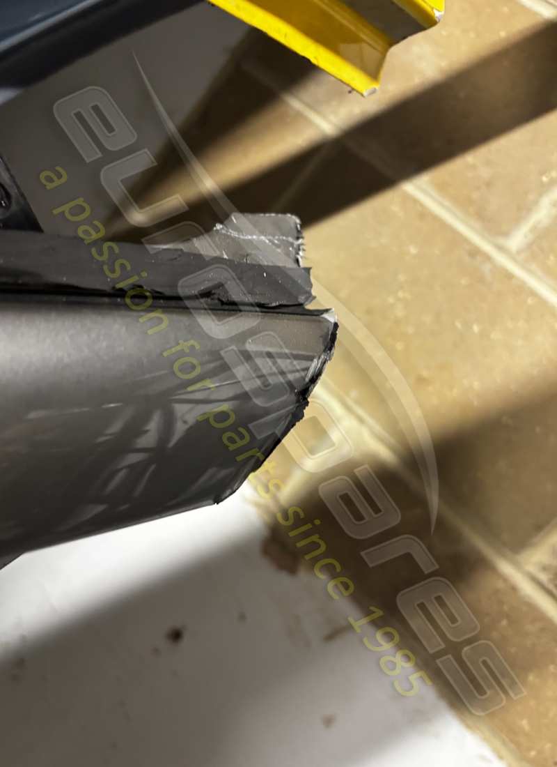 USED FERRARI COMPLETE OUTER ROOF SKIN. PART NUMBER 88150411 (4) used ferrari complete outer roof skin. part number 88150411 (4)