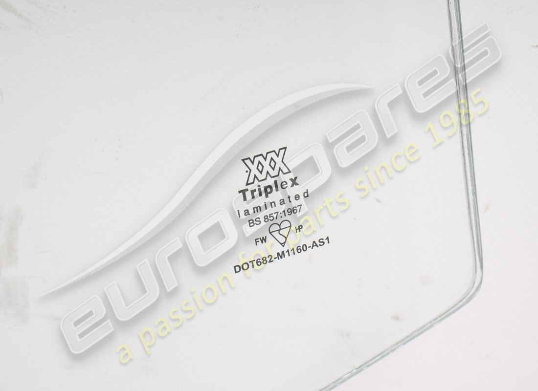 NEW EUROSPARES WINDSCREEN TOP TINT. PART NUMBER 2574001600 (2) new eurospares windscreen top tint. part number 2574001600 (2)