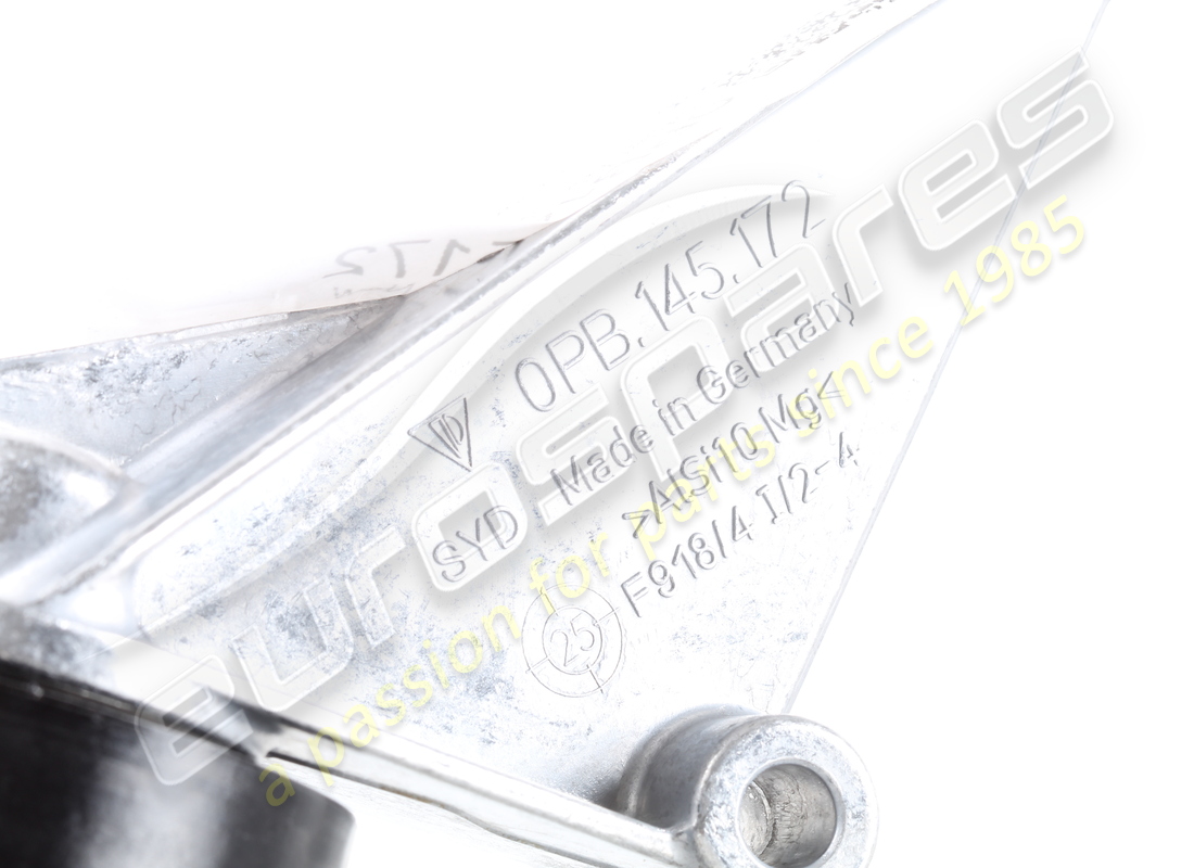 new porsche bracket. part number 0pb145172 (3)
