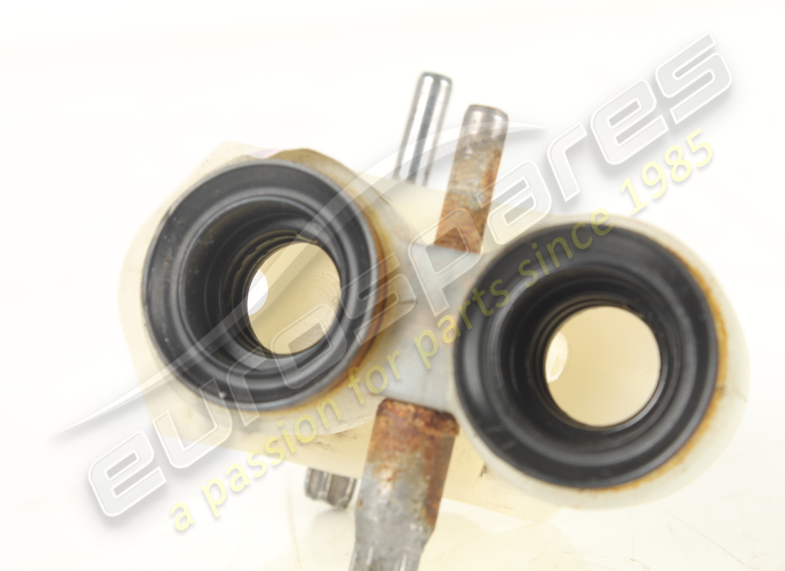 used ferrari adapter union. part number 241549 (3)